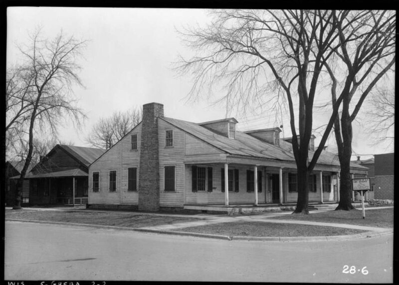 10 buildings in Wisconsin that are older than the state itself